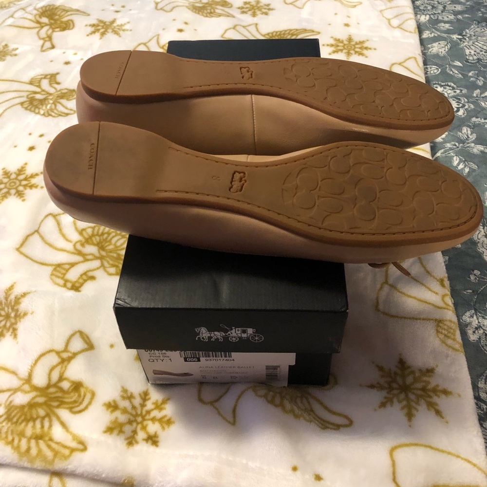 Coach Women's Tan Ballet Flats ( Alina) Leather Color Beechwood 8B - Picture 4 of 7